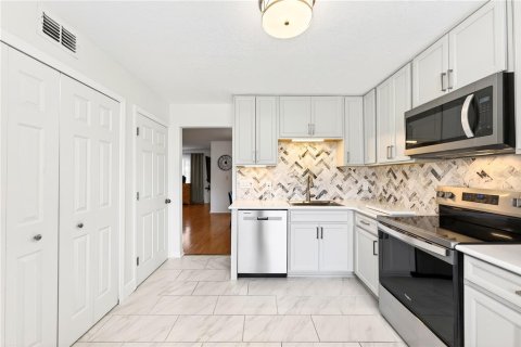 Copropriété à vendre à Orlando, Floride: 3 chambres, 149.11 m2 № 2138598 - photo 3
