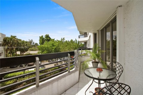 Condominio en venta en Aventura, Florida, 2 dormitorios, 109.72 m2 № 2034431 - foto 8