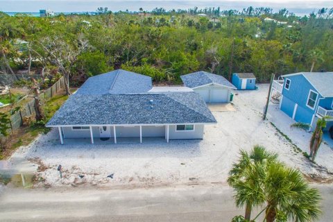 Villa ou maison à vendre à Longboat Key, Floride: 4 chambres, 195.65 m2 № 1771428 - photo 1