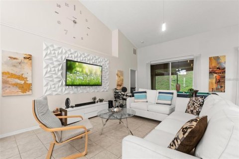 Villa ou maison à vendre à Clermont, Floride: 4 chambres, 157.47 m2 № 2398303 - photo 6