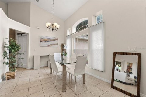 Villa ou maison à vendre à Clermont, Floride: 4 chambres, 157.47 m2 № 2398303 - photo 4
