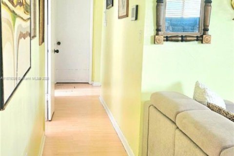 Casa en venta en West Park, Florida, 3 dormitorios, 98.1 m2 № 2015117 - foto 6