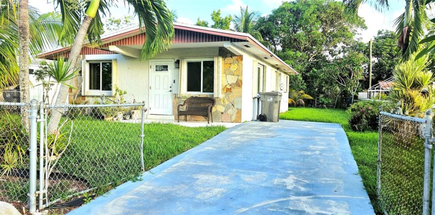 Casa en West Park, Florida 3 dormitorios, 98.1 m2 № 2015117