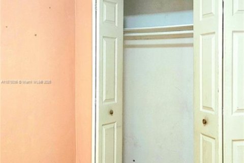 Casa en venta en West Park, Florida, 3 dormitorios, 98.1 m2 № 2015117 - foto 9