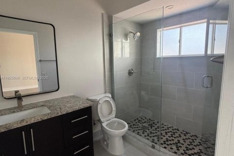 Снять в аренду виллу или дом в Майами, Флорида 4 спальни, 151.15м2, № 1984085 - фото 7