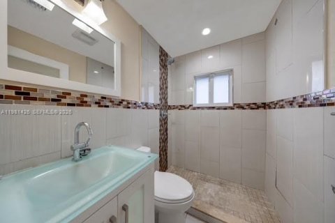 Commercial property in Miami, Florida № 2043269 - photo 19