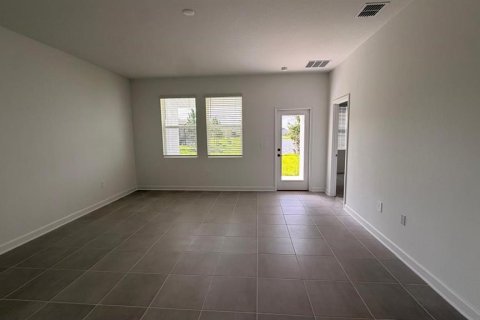 Villa ou maison à louer à Kissimmee, Floride: 4 chambres, 198.72 m2 № 2109471 - photo 15