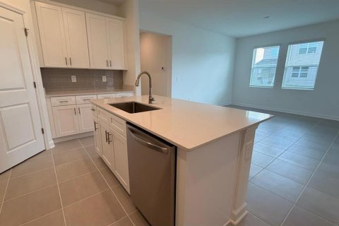 Villa ou maison à louer à Kissimmee, Floride: 4 chambres, 198.72 m2 № 2109471 - photo 10