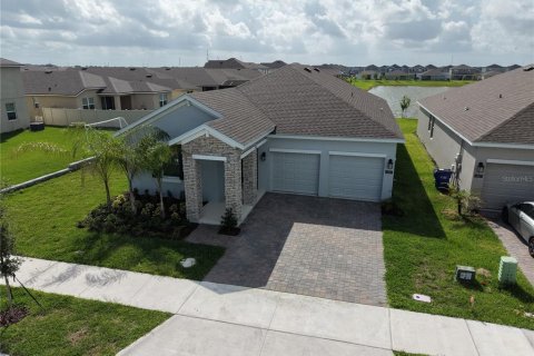Villa ou maison à louer à Kissimmee, Floride: 4 chambres, 198.72 m2 № 2109471 - photo 4