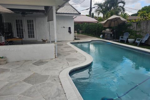 House in Coral Springs, Florida 3 bedrooms, 153.57 sq.m. № 2068578 - photo 17