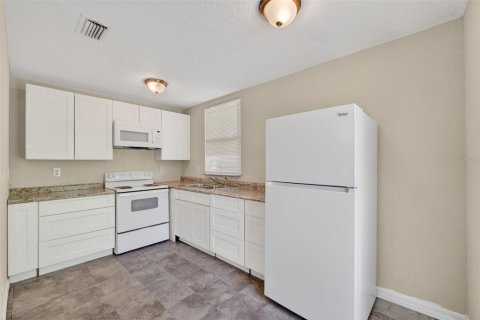 Villa ou maison à vendre à Palm Harbor, Floride: 3 chambres, 107.02 m2 № 2229402 - photo 13