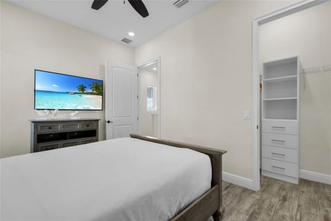 House in Kissimmee, Florida 3 bedrooms, 145.3 sq.m. № 2215049 - photo 28