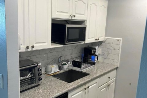 Copropriété à louer à Pompano Beach, Floride: 2 chambres, 93.83 m2 № 2282452 - photo 10