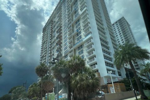 Copropriété à louer à Pompano Beach, Floride: 2 chambres, 93.83 m2 № 2282452 - photo 4