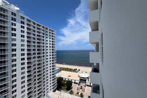 Copropriété à louer à Pompano Beach, Floride: 2 chambres, 93.83 m2 № 2282452 - photo 17