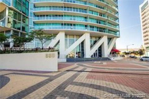 Снять в аренду кондоминиум в Майами, Флорида 2 спальни, 122.91м2, № 1963652 - фото 24