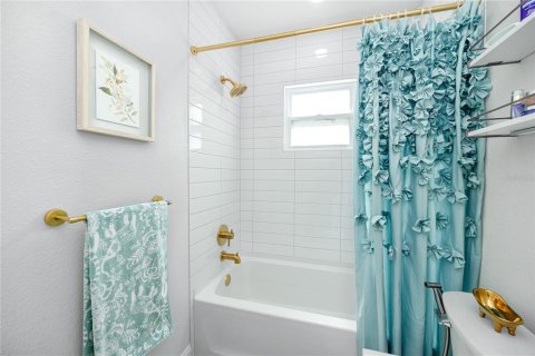 Casa en venta en Saint Pete Beach, Florida, 3 dormitorios, 106.28 m2 № 1905310 - foto 22