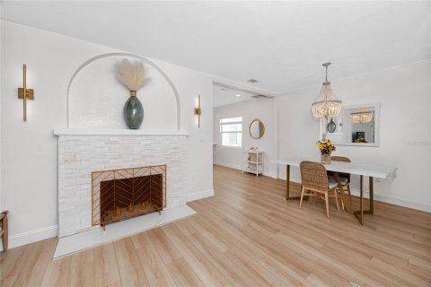 Casa en venta en Saint Pete Beach, Florida, 3 dormitorios, 106.28 m2 № 1905310 - foto 3