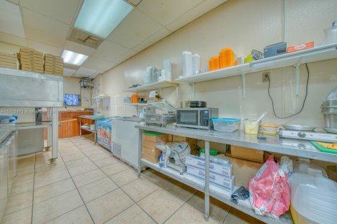 Immobilier commercial à vendre à Miami, Floride № 1700009 - photo 29