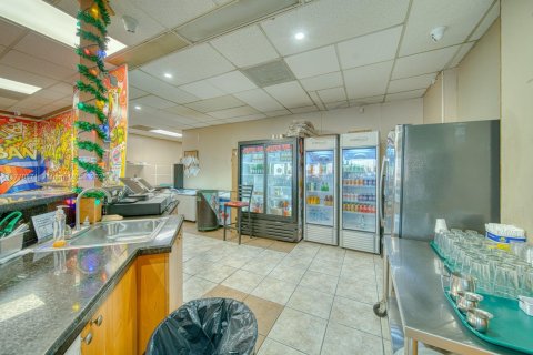 Immobilier commercial à vendre à Miami, Floride № 1700009 - photo 12