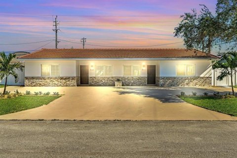 Touwnhouse à Boca Raton, Floride 2 chambres, 113.43 m2 № 2174361