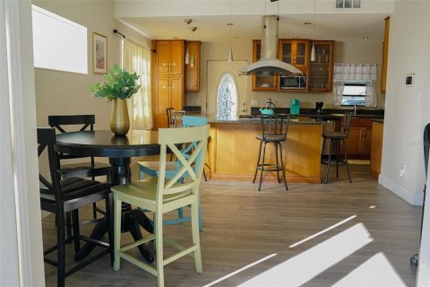 Casa en alquiler en Orlando, Florida, 3 dormitorios, 129.32 m2 № 1916908 - foto 4