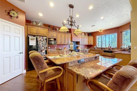 House in Crystal River, Florida 3 bedrooms, 246.75 sq.m. № 2098740 - photo 17