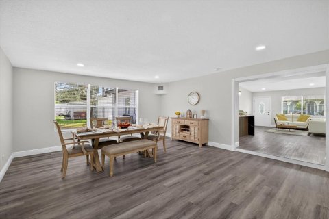 Casa en venta en Tampa, Florida, 4 dormitorios, 185.8 m2 № 1886956 - foto 15