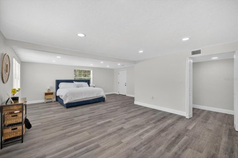 Casa en venta en Tampa, Florida, 4 dormitorios, 185.8 m2 № 1886956 - foto 16