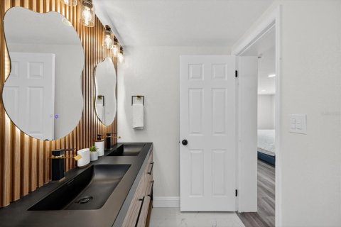 Casa en venta en Tampa, Florida, 4 dormitorios, 185.8 m2 № 1886956 - foto 22