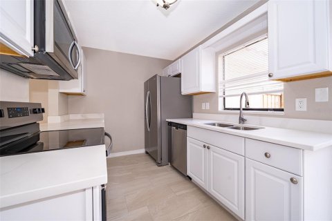 Townhouse in Orlando, Florida 2 bedrooms, 102.56 sq.m. № 1771699 - photo 11