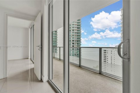 Condominio en venta en Miami, Florida, 1 dormitorio, 65.12 m2 № 1989971 - foto 5