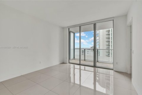 Condominio en venta en Miami, Florida, 1 dormitorio, 65.12 m2 № 1989971 - foto 20