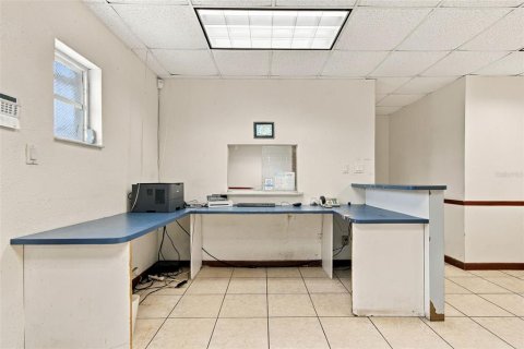Immobilier commercial à vendre à Saint Petersburg, Floride: 234.86 m2 № 2395655 - photo 10