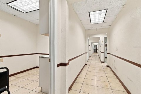 Immobilier commercial à vendre à Saint Petersburg, Floride: 234.86 m2 № 2395655 - photo 23