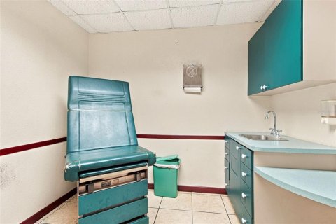 Immobilier commercial à vendre à Saint Petersburg, Floride: 234.86 m2 № 2395655 - photo 15