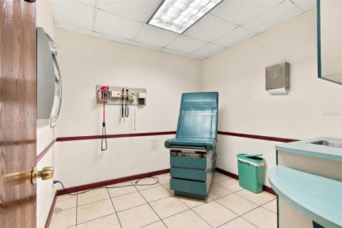 Immobilier commercial à vendre à Saint Petersburg, Floride: 234.86 m2 № 2395655 - photo 14