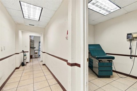 Immobilier commercial à vendre à Saint Petersburg, Floride: 234.86 m2 № 2395655 - photo 17