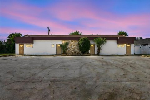 Immobilier commercial à vendre à Saint Petersburg, Floride: 234.86 m2 № 2395655 - photo 2