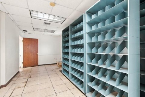 Immobilier commercial à vendre à Saint Petersburg, Floride: 234.86 m2 № 2395655 - photo 13
