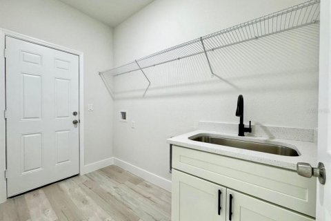 House in Citrus Springs, Florida 3 bedrooms, 142.05 sq.m. № 1545330 - photo 19