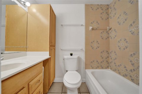 Купить таунхаус в Пемброк-Пайнс, Флорида 4 спальни, 150.13м2, № 1934595 - фото 7