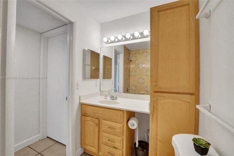 Купить таунхаус в Пемброк-Пайнс, Флорида 4 спальни, 150.13м2, № 1934595 - фото 9