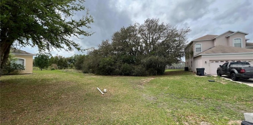 Land in Kissimmee, Florida № 1792029