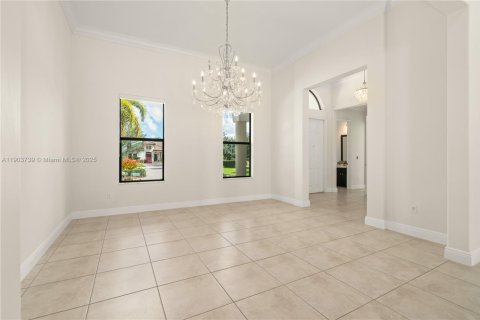 House in Davie, Florida 4 bedrooms, 362.32 sq.m. № 1955073 - photo 7