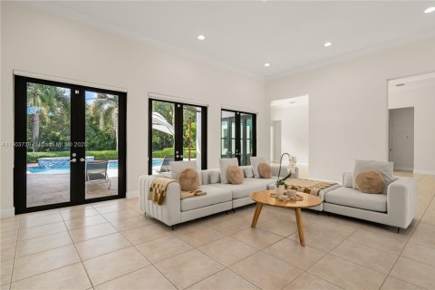 House in Davie, Florida 4 bedrooms, 362.32 sq.m. № 1955073 - photo 8