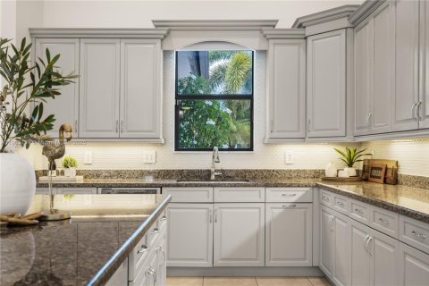 House in Davie, Florida 4 bedrooms, 362.32 sq.m. № 1955073 - photo 14