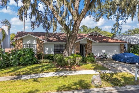 Villa ou maison à vendre à Valrico, Floride: 3 chambres, 164.16 m2 № 2437219 - photo 2