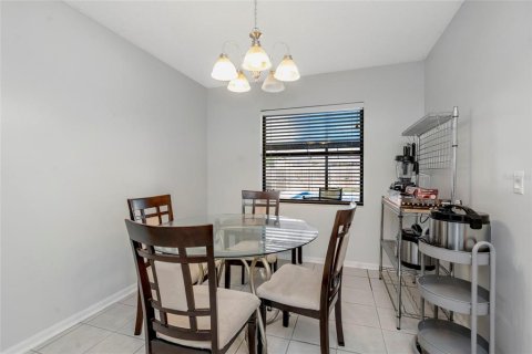 Villa ou maison à vendre à Valrico, Floride: 3 chambres, 164.16 m2 № 2437219 - photo 24