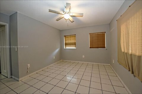 Casa en venta en Boca Raton, Florida, 3 dormitorios, 167.69 m2 № 1785890 - foto 11
